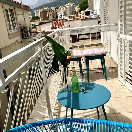 Apartment Little House Makarska