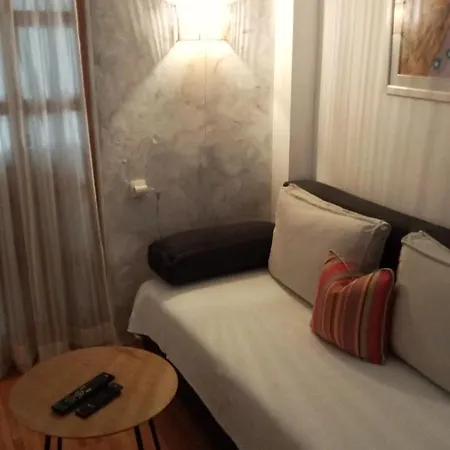 Apartment Little House Makarska