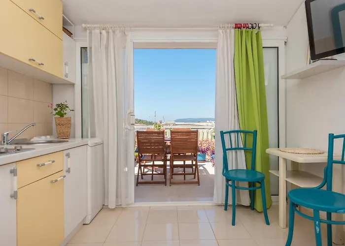 Little House * Makarská